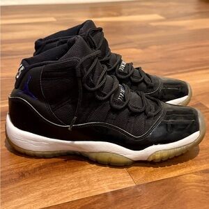 Jordan 11 space jam grade school